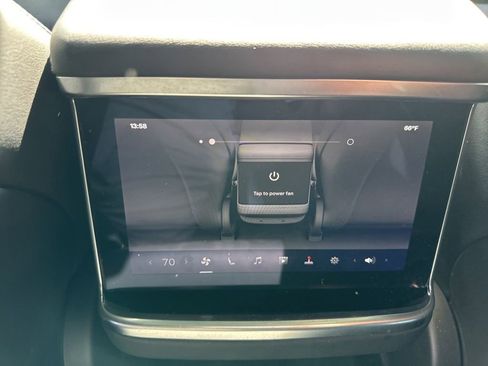 Used 2022 Tesla Model S image 16