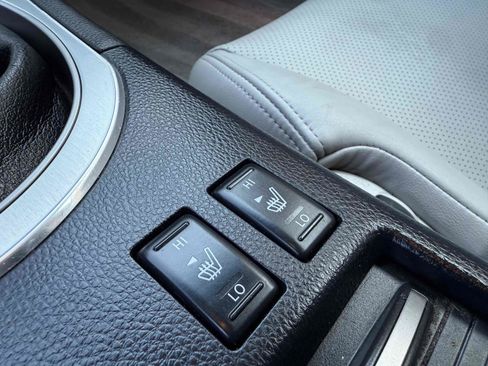 Used 2007 INFINITI G35 Coupe w/ Premium Pkg image 37