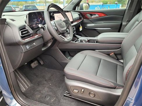 New 2026 Chevrolet Traverse Z71 w/ Enhanced Driving Package image 11