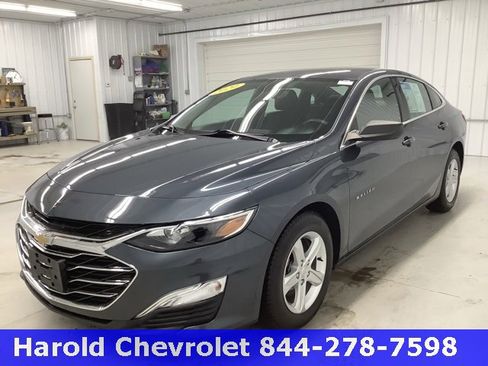 Used 2020 Chevrolet Malibu LS image 3