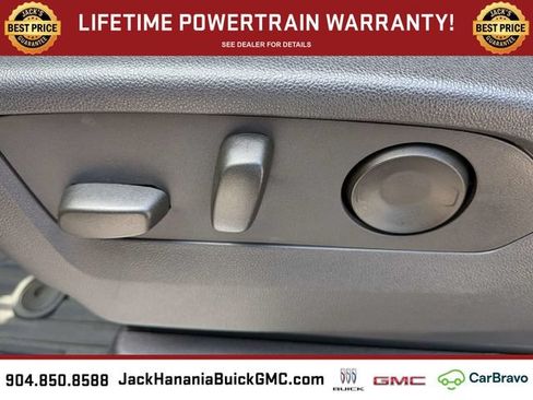 Used 2024 GMC Sierra 1500 AT4 w/ Technology Package AWD/4WD image 17