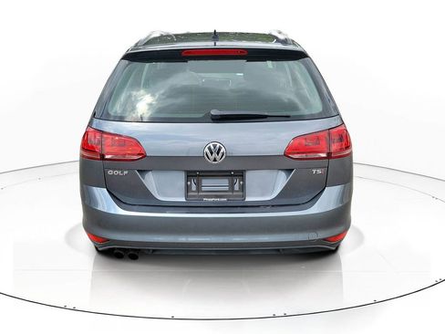 Used 2016 Volkswagen Golf S FWD image 4