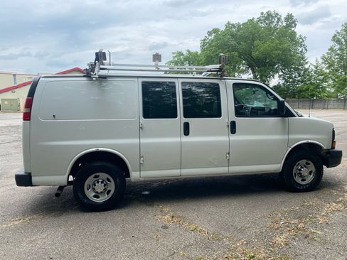 Used 2015 Chevrolet Express 2500 RWD image 6