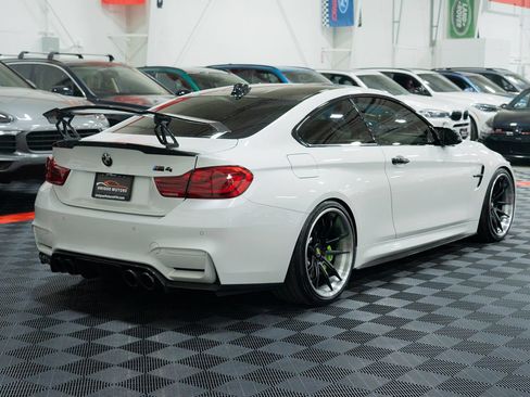 Used 2018 BMW M4 Coupe RWD image 8