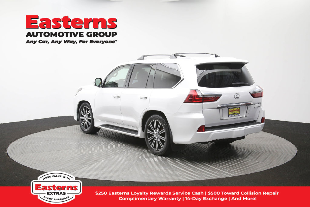 Used 2021 Lexus LX 570 4WD w/ Luxury Package image 75