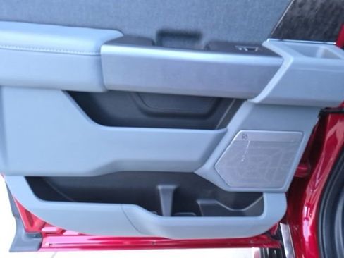 Used 2022 Ford F150 Lariat w/ Equipment Group 502A High image 43