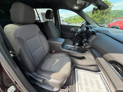 Used 2023 Chevrolet Traverse LT w/ LPO, Floor Liner Package AWD/4WD image 38