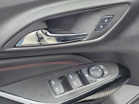 Used 2026 Chevrolet Trax RS w/ Sunroof Package image 22