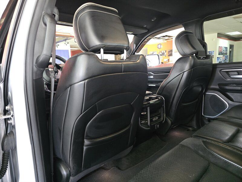 Used 2020 RAM 1500 Laramie w/ Sport Appearance Package AWD/4WD image 11