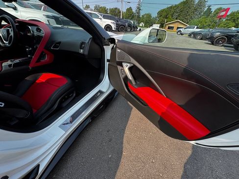Used 2019 Chevrolet Corvette Z06 RWD image 27