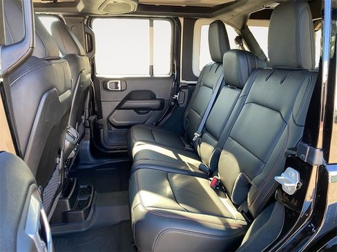 New 2026 Jeep Wrangler Unlimited Rubicon image 13