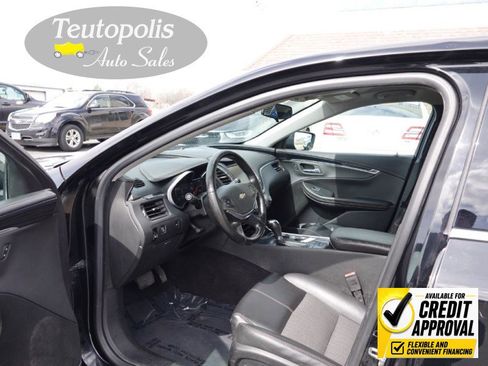 Used 2019 Chevrolet Impala LT FWD image 13