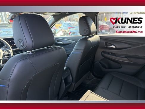 New 2026 Buick Envista Sport Touring image 36