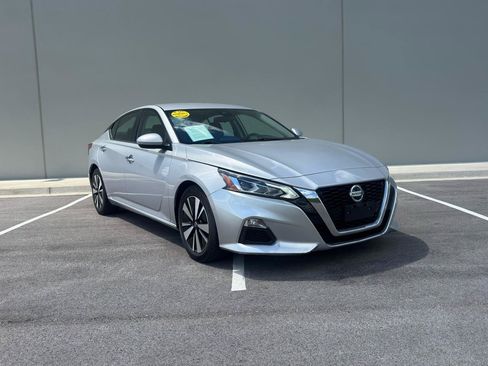 Used 2021 Nissan Altima 2.5 SV FWD image 7