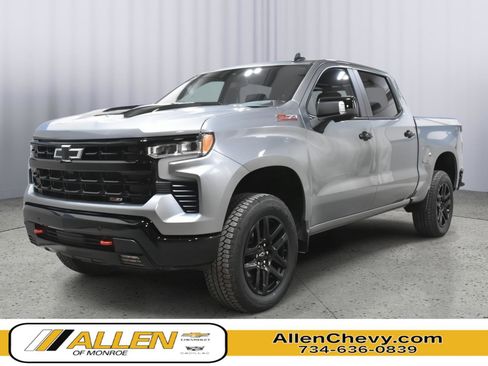 Used 2025 Chevrolet Silverado 1500 LT Trail Boss w/ Convenience Package II image 1