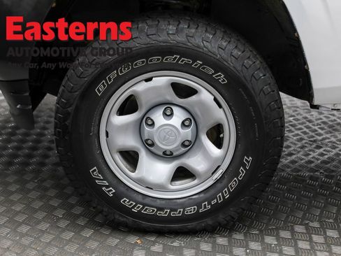 Used 2021 Toyota Tacoma SR RWD image 32