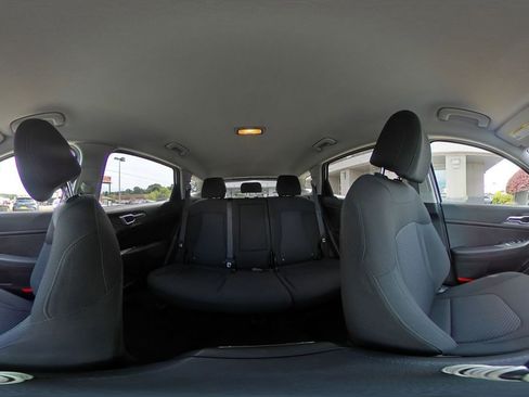 Used 2025 Kia Sportage LX FWD image 41