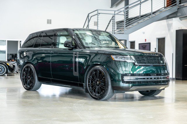 Used 2026 Land Rover Range Rover SE AWD/4WD image 8