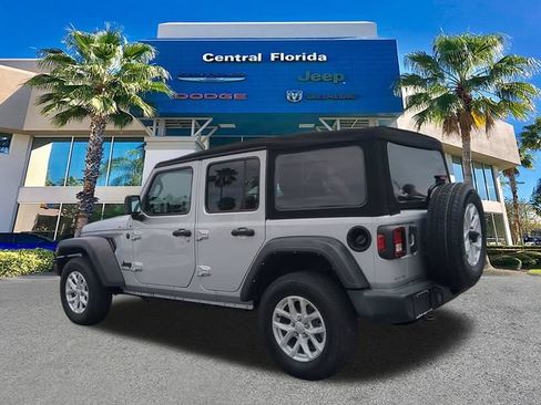 Used 2023 Jeep Wrangler Unlimited Sport AWD/4WD image 7