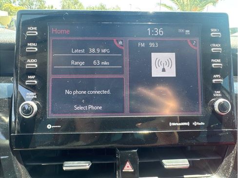 Used 2022 Toyota Camry XSE FWD image 13