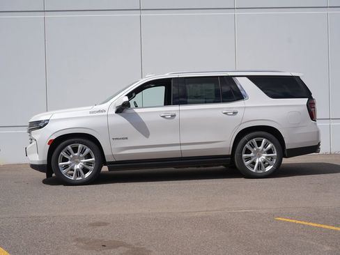 Used 2021 Chevrolet Tahoe High Country AWD/4WD image 6