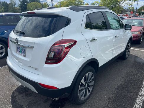 Used 2022 Buick Encore Preferred w/ Safety Package AWD/4WD image 4