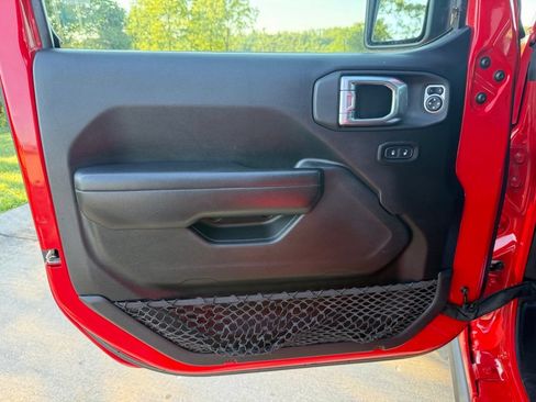 Used 2021 Jeep Wrangler Unlimited Sport AWD/4WD image 26