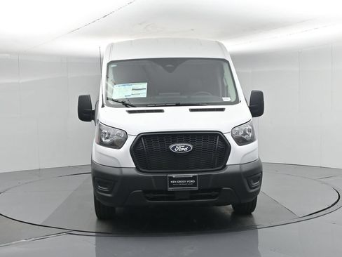 New 2026 Ford Transit 250 148 Medium Roof w/ Load Area Protection Package RWD image 50