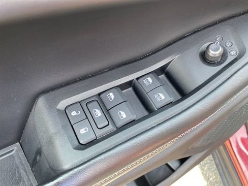 Used 2023 Jeep Grand Cherokee L Laredo RWD image 17