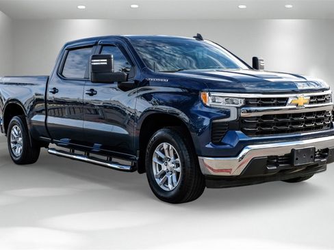Used 2022 Chevrolet Silverado 1500 LT w/ Max Trailering Package image 5
