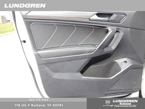 Used 2024 Volkswagen Tiguan SEL R-Line AWD/4WD image 17
