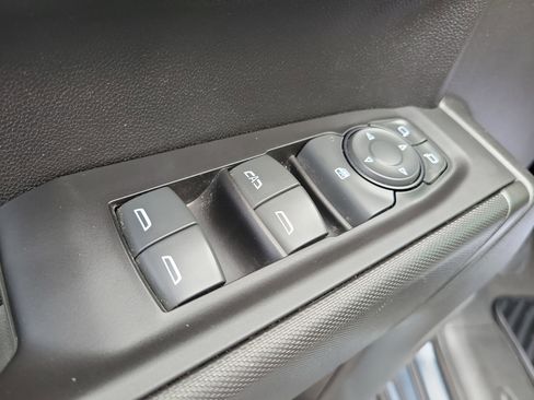 Used 2022 Chevrolet Silverado 1500 Custom w/ LPO, Blackout Package AWD/4WD image 19
