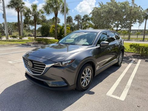 Used 2018 MAZDA CX-9 Touring FWD image 3