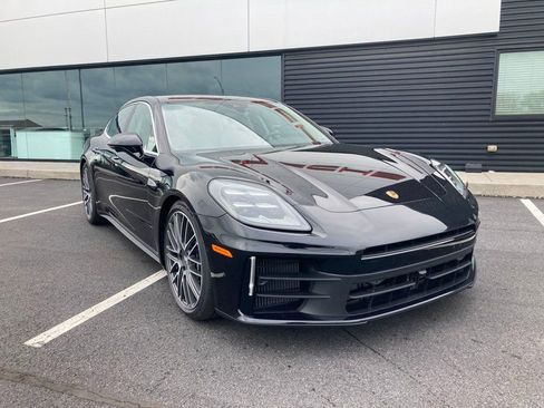Used 2025 Porsche Panamera 4 AWD/4WD image 18