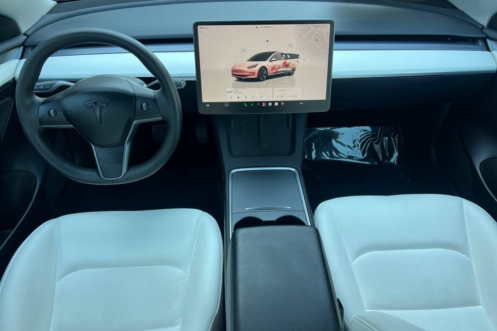 Used 2023 Tesla Model 3 Standard Range RWD image 9