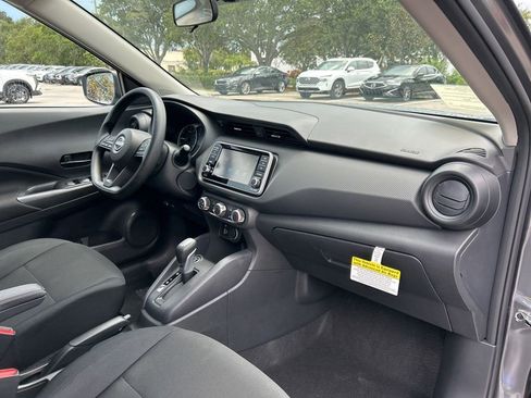 New 2025 Nissan Kicks Play S image 34