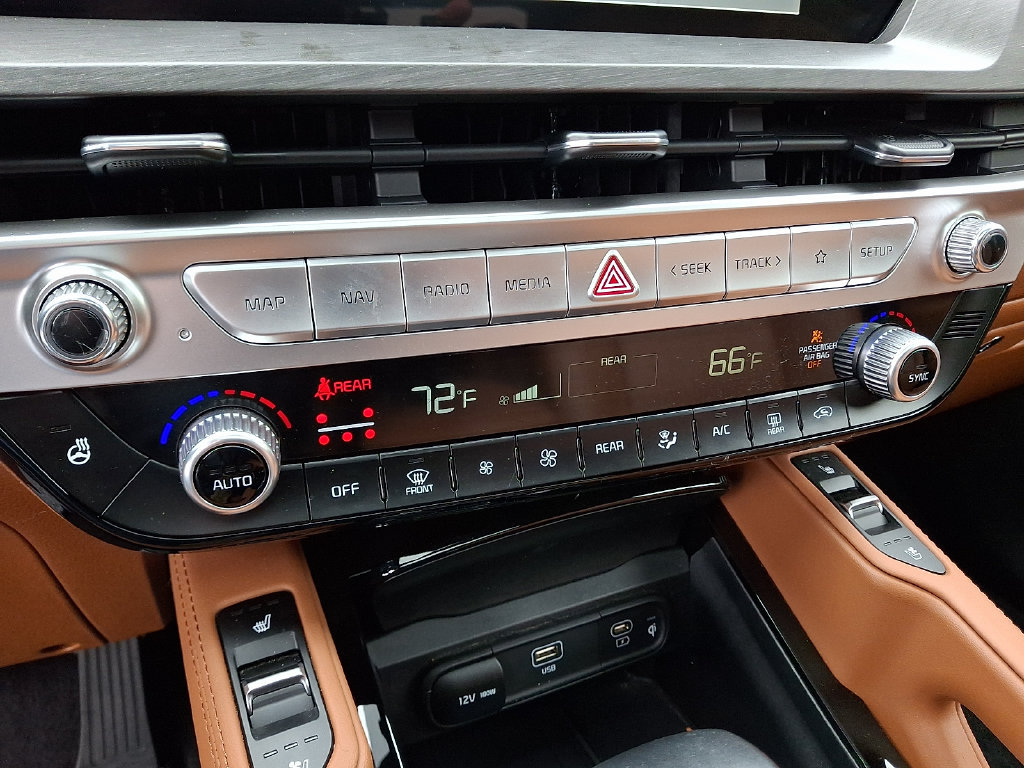 Certified 2023 Kia Telluride EX X-Line AWD/4WD image 17