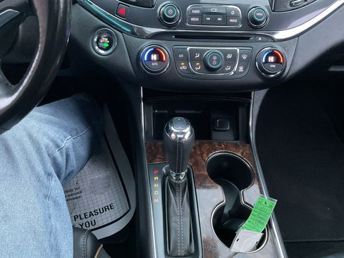 Used 2014 Chevrolet Impala LTZ image 37