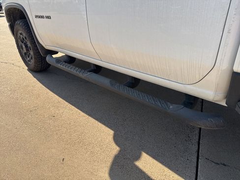 Used 2022 Chevrolet Silverado 2500 LT w/ Z71 Sport Edition image 11