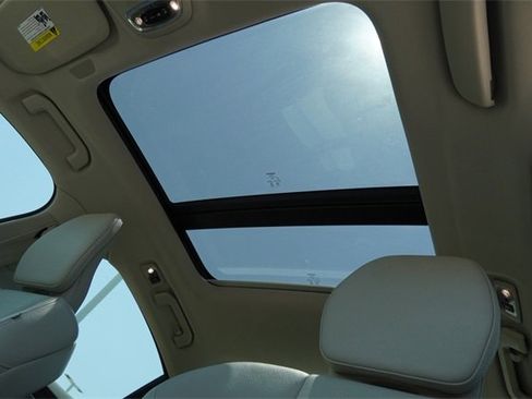 Used 2022 Volvo S60 B5 Momentum w/ Premium Package image 31