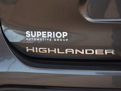 Used 2023 Toyota Highlander XSE image 7