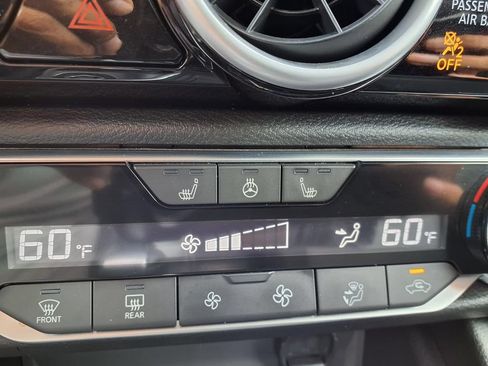 Used 2025 Nissan Sentra SV w/ All-Weather Package FWD image 11
