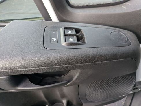 Used 2024 RAM ProMaster 2500 image 19