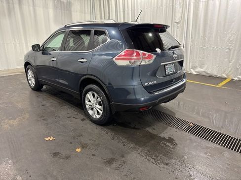 Used 2015 Nissan Rogue SV image 5
