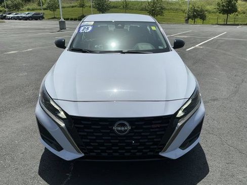 Used 2025 Nissan Altima 2.5 SR AWD/4WD image 11