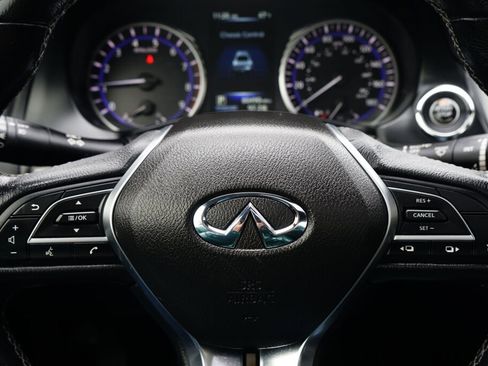 Used 2017 INFINITI Q60 3.0t image 22