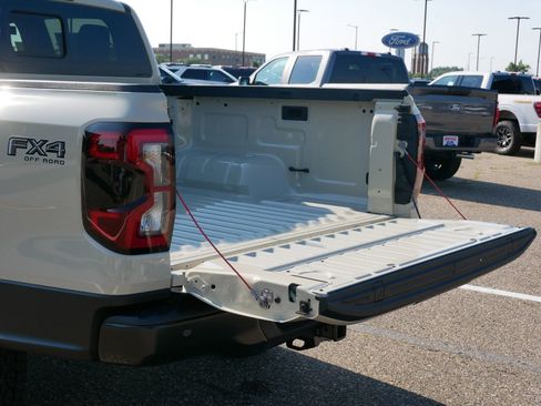 New 2025 Ford Ranger XLT w/ FX4 Off-Road Package AWD/4WD image 9