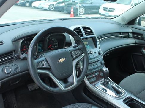 Used 2013 Chevrolet Malibu LT w/ Power Convenience Package FWD image 16