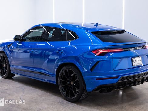 Used 2022 Lamborghini Urus AWD/4WD image 8