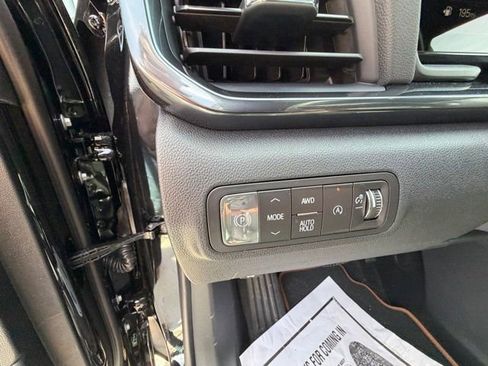 New 2026 GMC Terrain AT4 w/ Convenience Package III AWD/4WD image 14